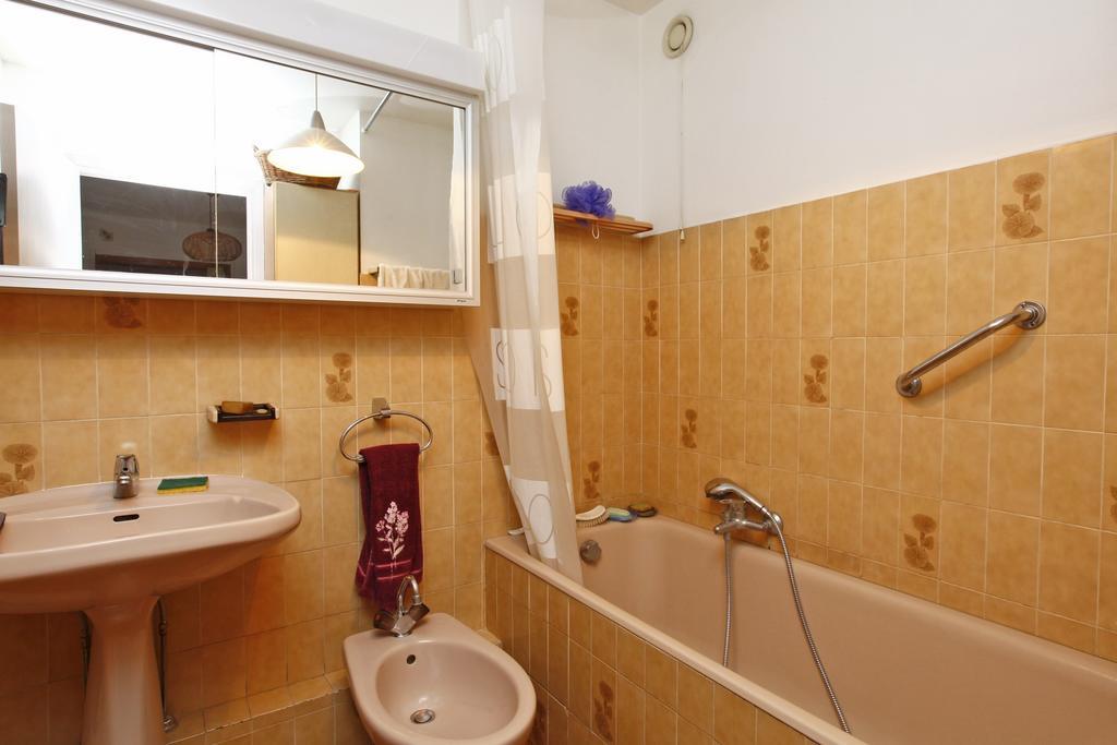Appartement 6 Personnes Avec Terrasse Le Port Nice Quarto foto