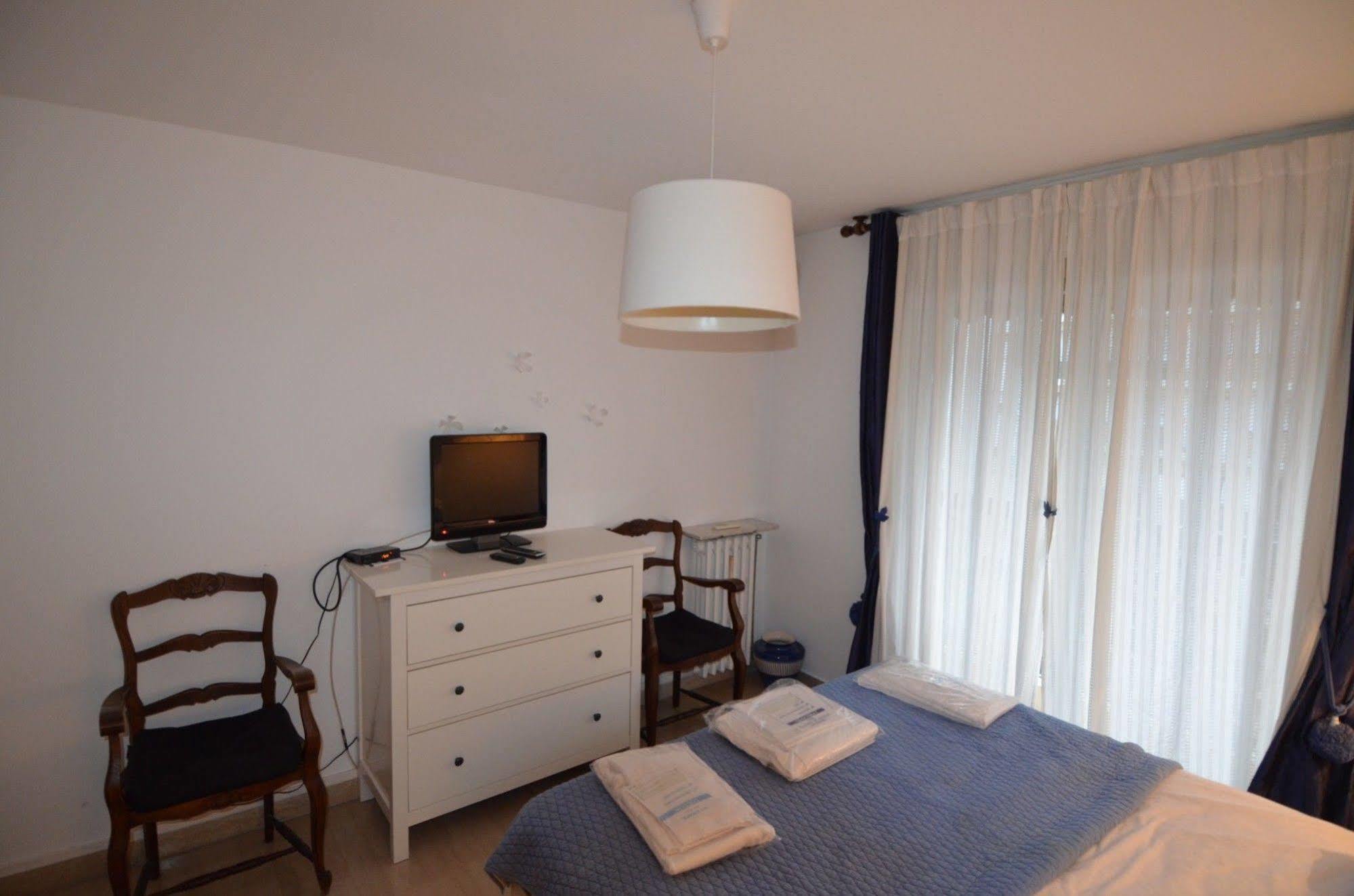 Appartement 6 Personnes Avec Terrasse Le Port Nice Exterior foto