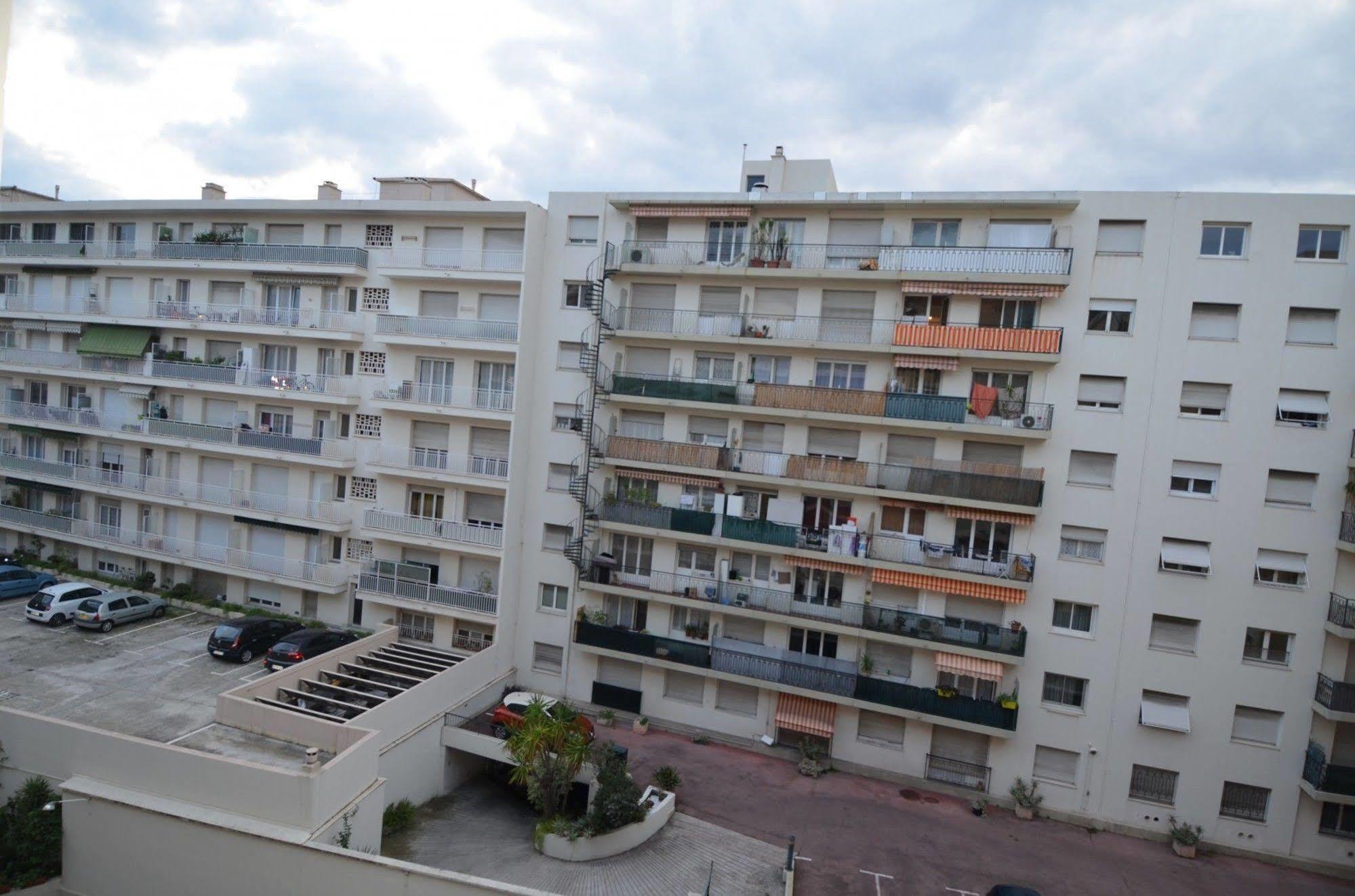 Appartement 6 Personnes Avec Terrasse Le Port Nice Exterior foto